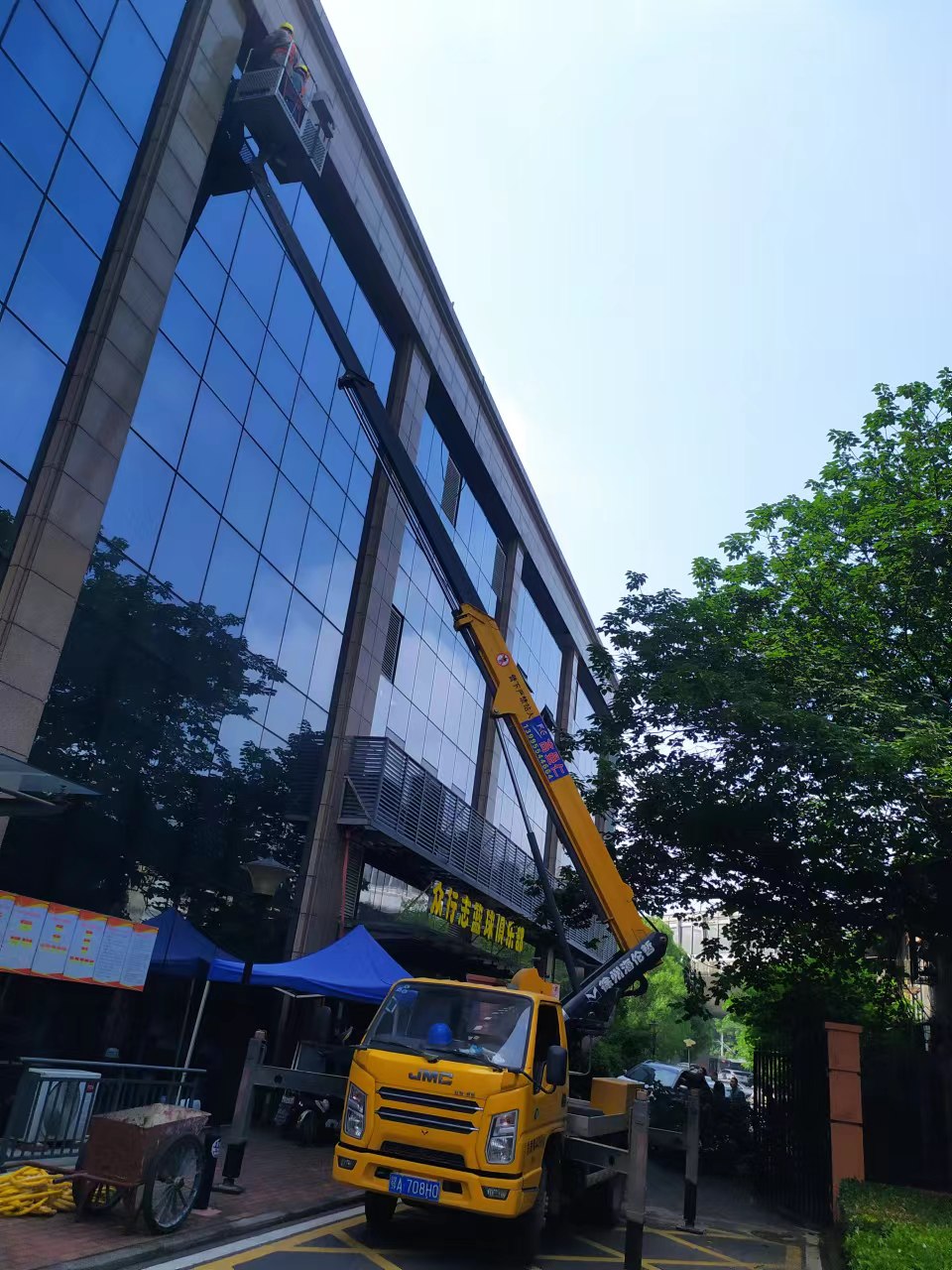 ec0050ec47529f1f71335120115f15b.jpg ec0050ec47529f1f71335120115f15b.jpg